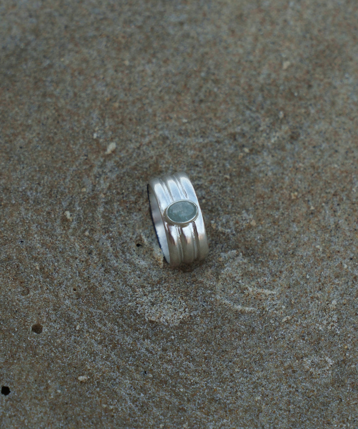 Avia ring