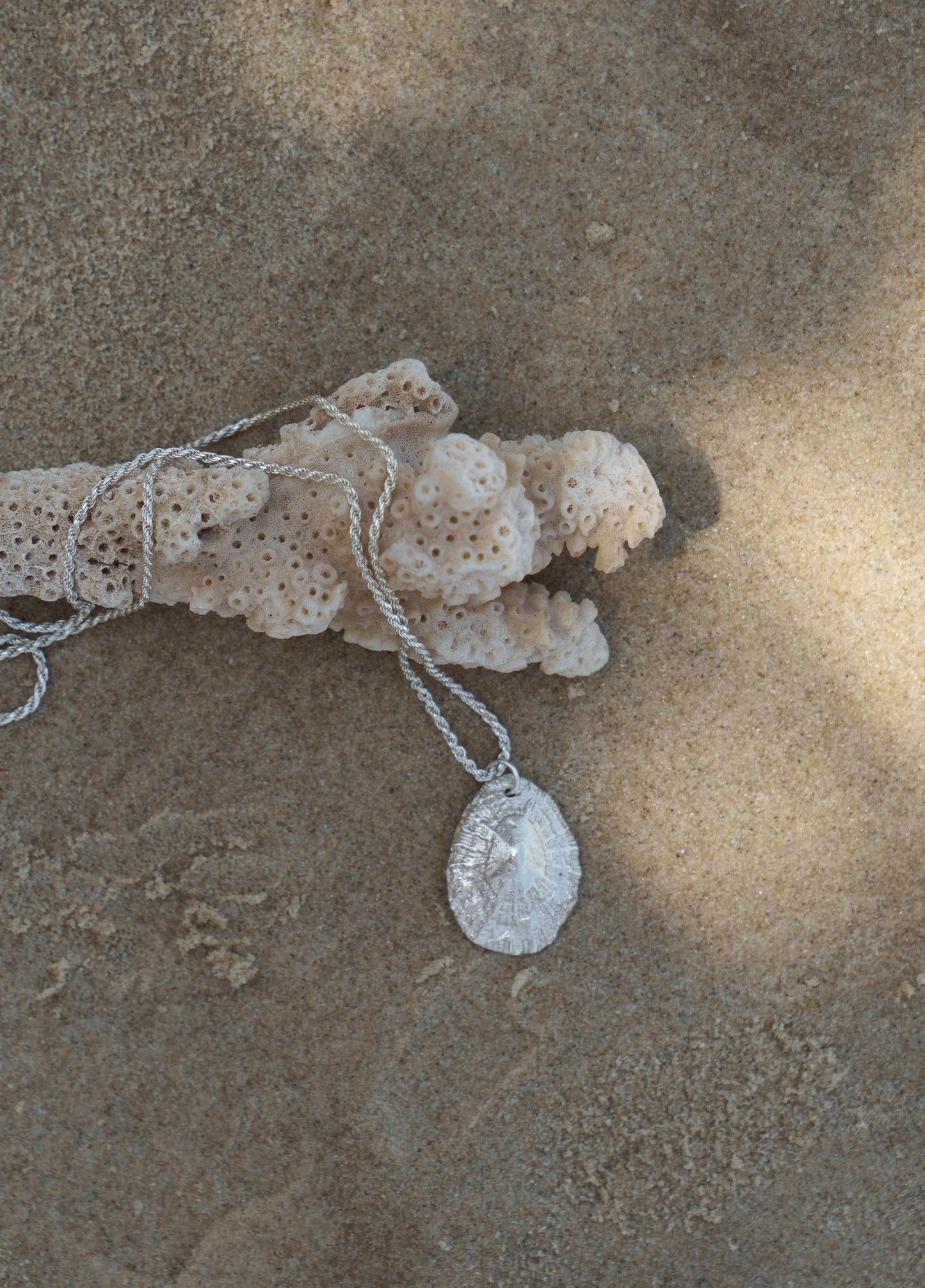 Patella necklace
