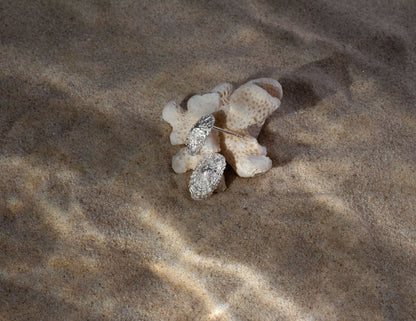 Tiny Patella earrings