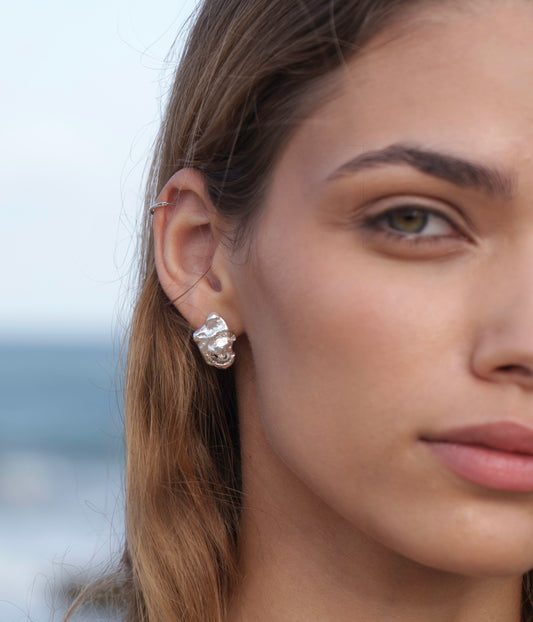 Concha earrings