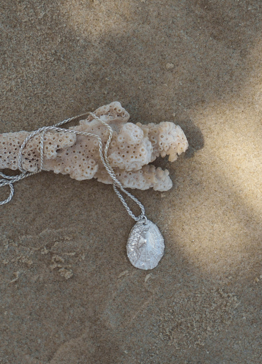 Patella necklace